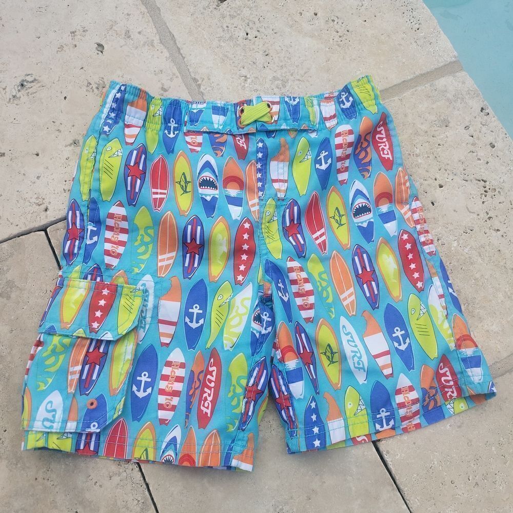 Boys swim trunks Size 6/7